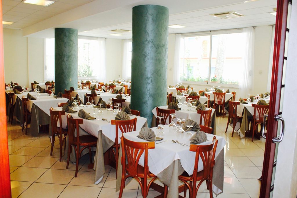 Hotel 3 stelle con pensione completa Cesenatico